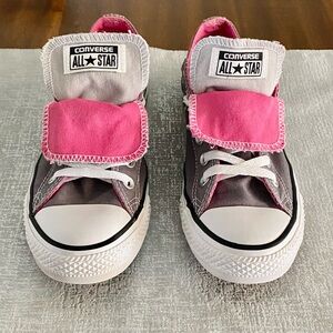 LIKE NEW! Converse low-tops, Gray & Pink, Women’s 9, Double Tongue Feature